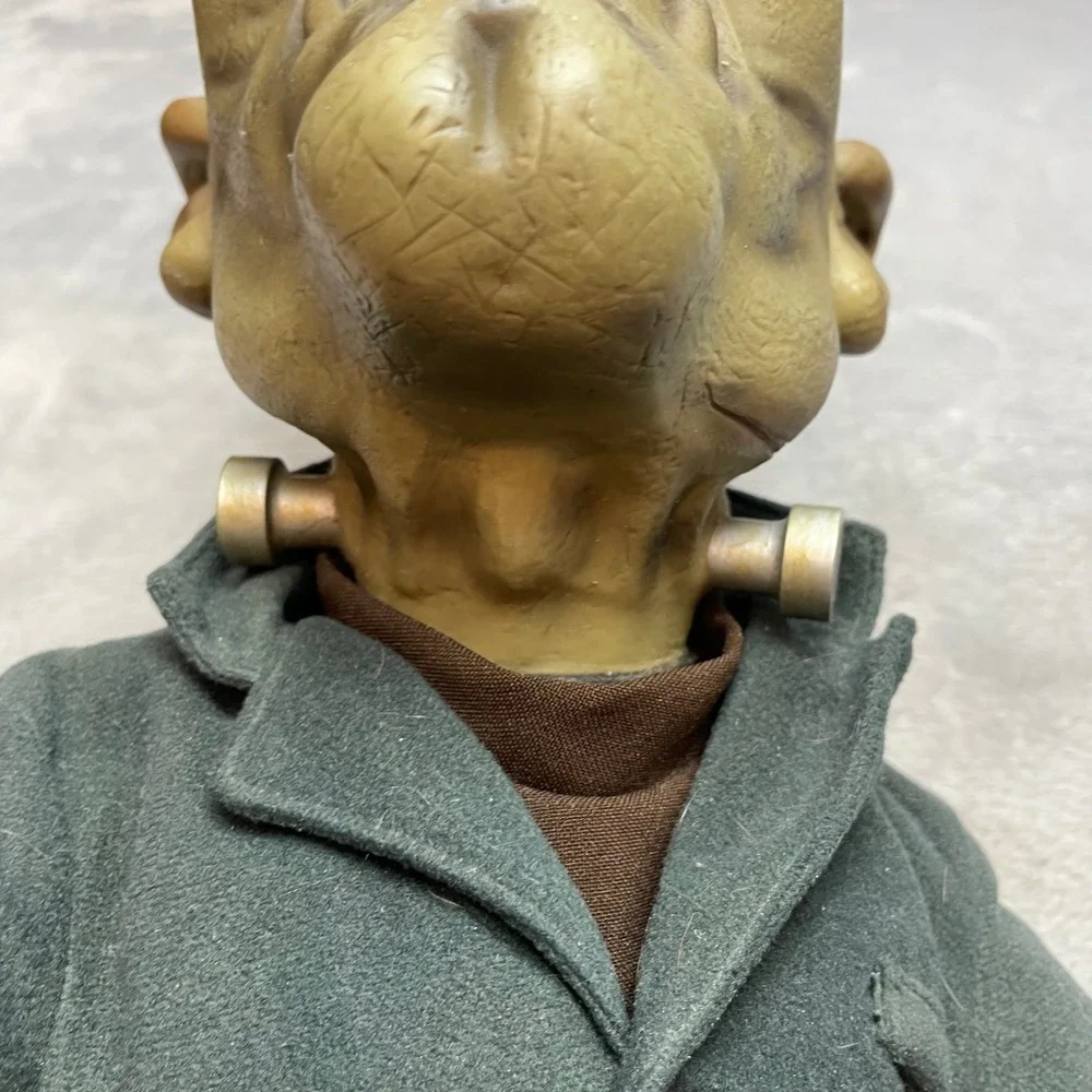 Universal Studios Monsters Frankenstein Figure 24